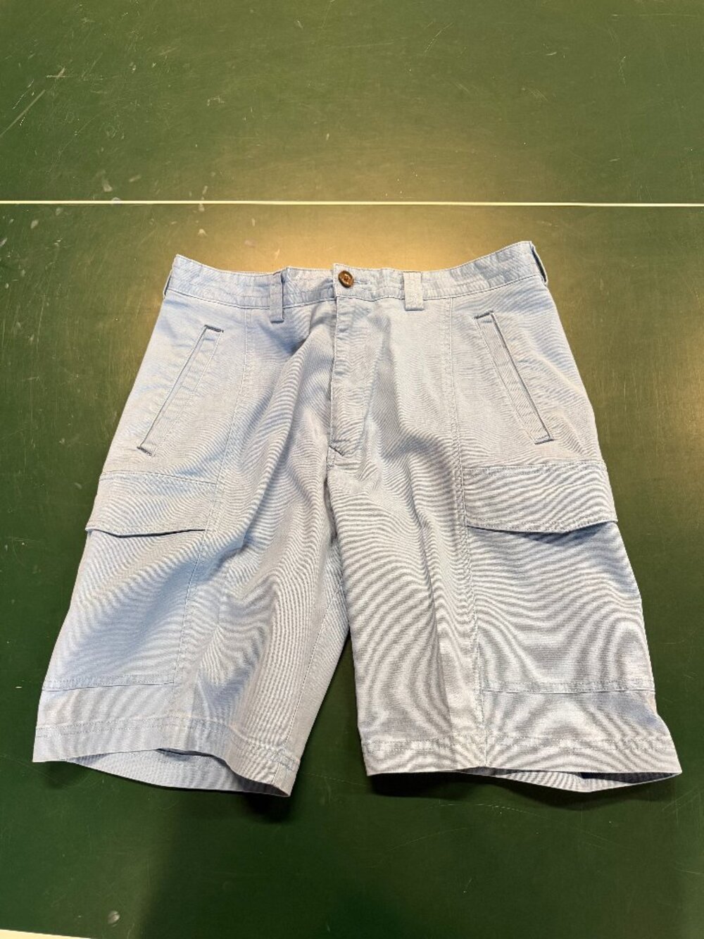 Tommy Bahama Men’s Light Blue Stretch Tencel Cargo Shorts Size 32